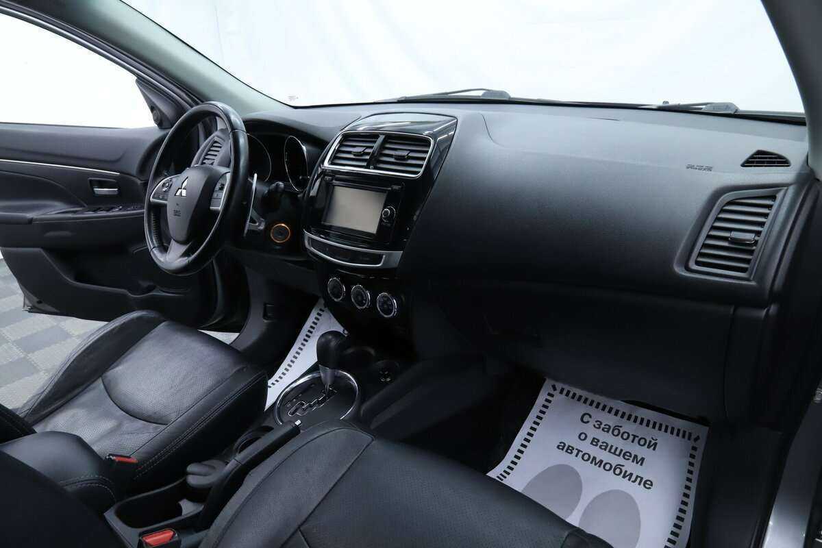 Купить Mitsubishi ASX с пробегом. Фото: #14