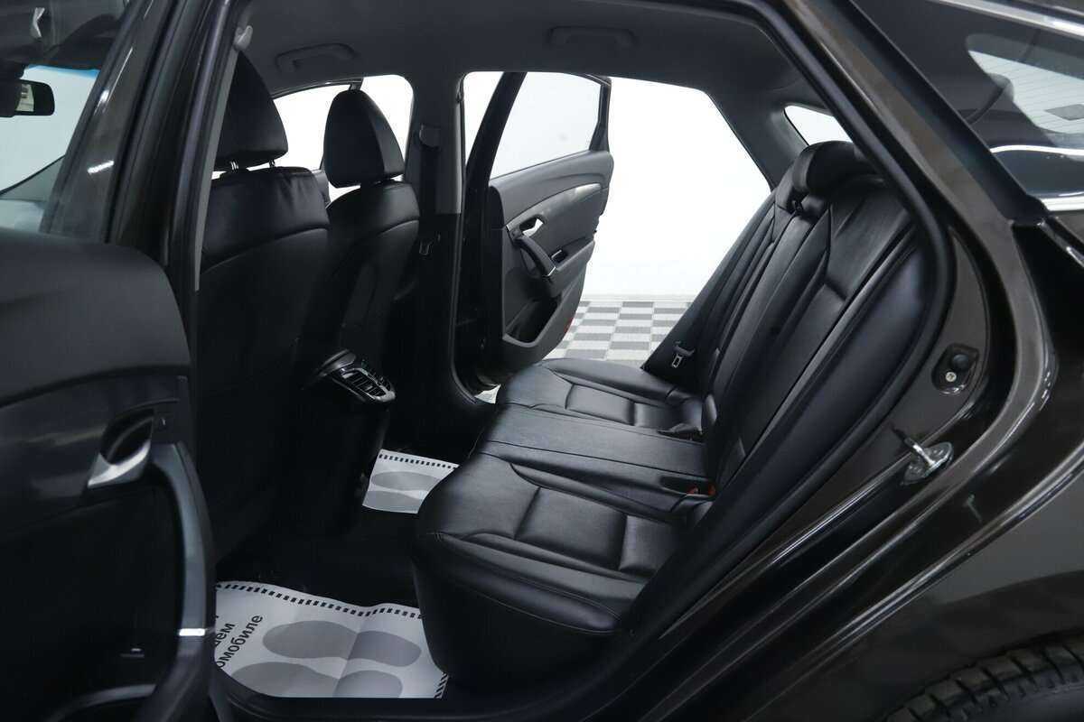 Купить Hyundai i40 с пробегом. Фото: #18