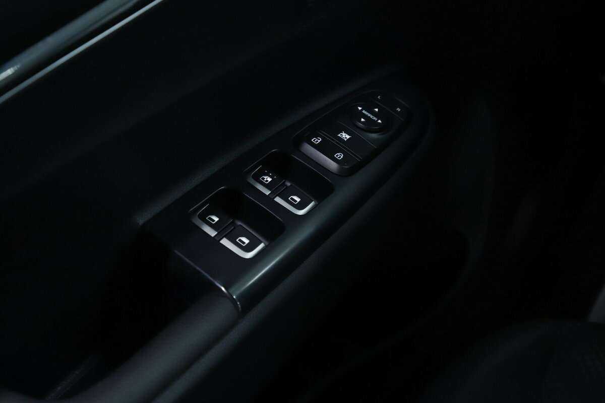 Купить Kia Rio с пробегом. Фото: #9