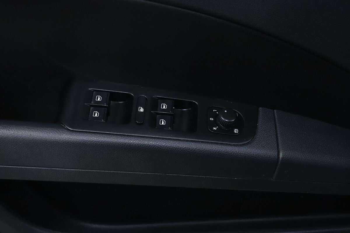 Купить Skoda Superb с пробегом. Фото: #10