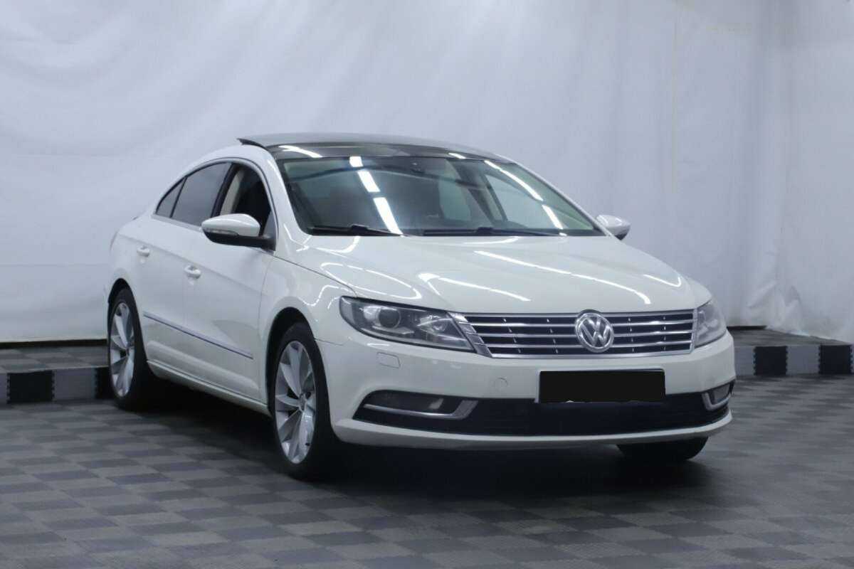 Купить Volkswagen Passat CC с пробегом. Фото: #2
