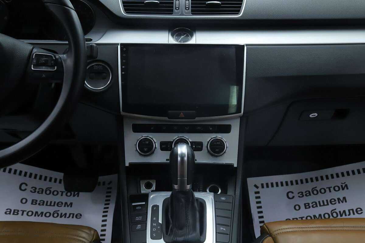 Купить Volkswagen Passat CC с пробегом. Фото: #11