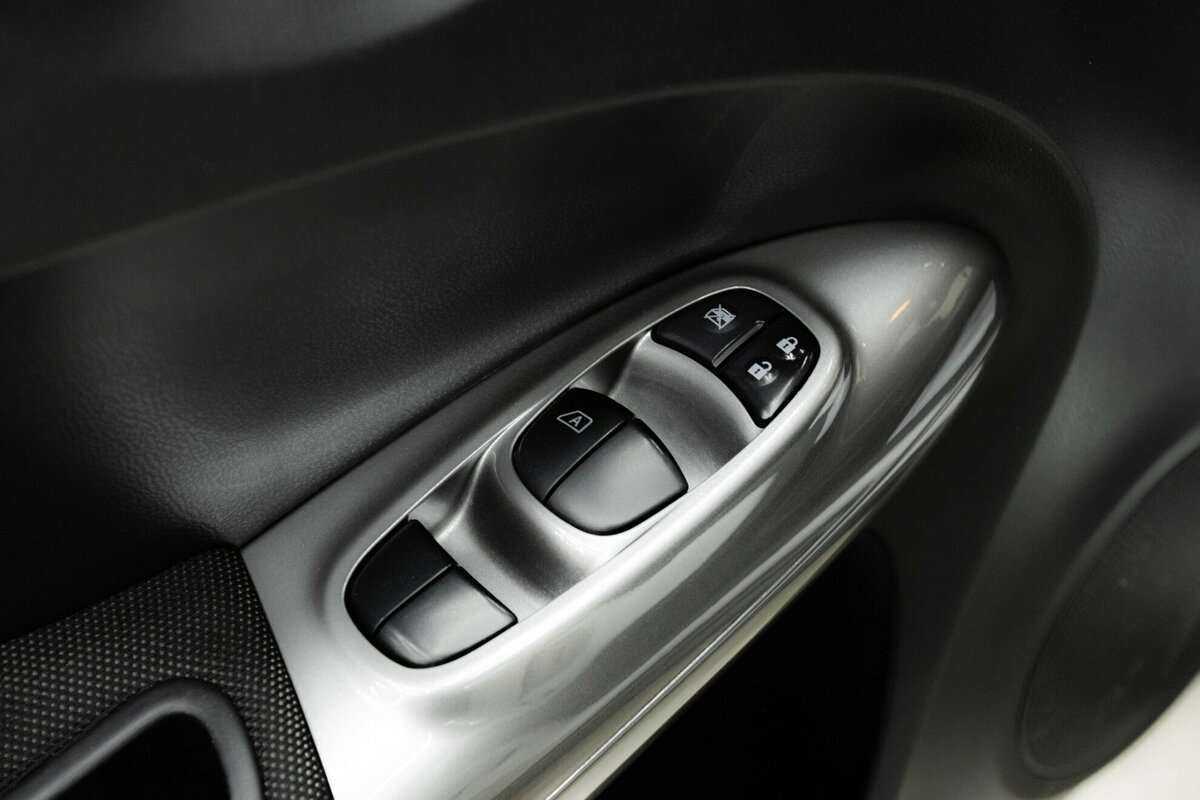 Купить Nissan Juke с пробегом. Фото: #12