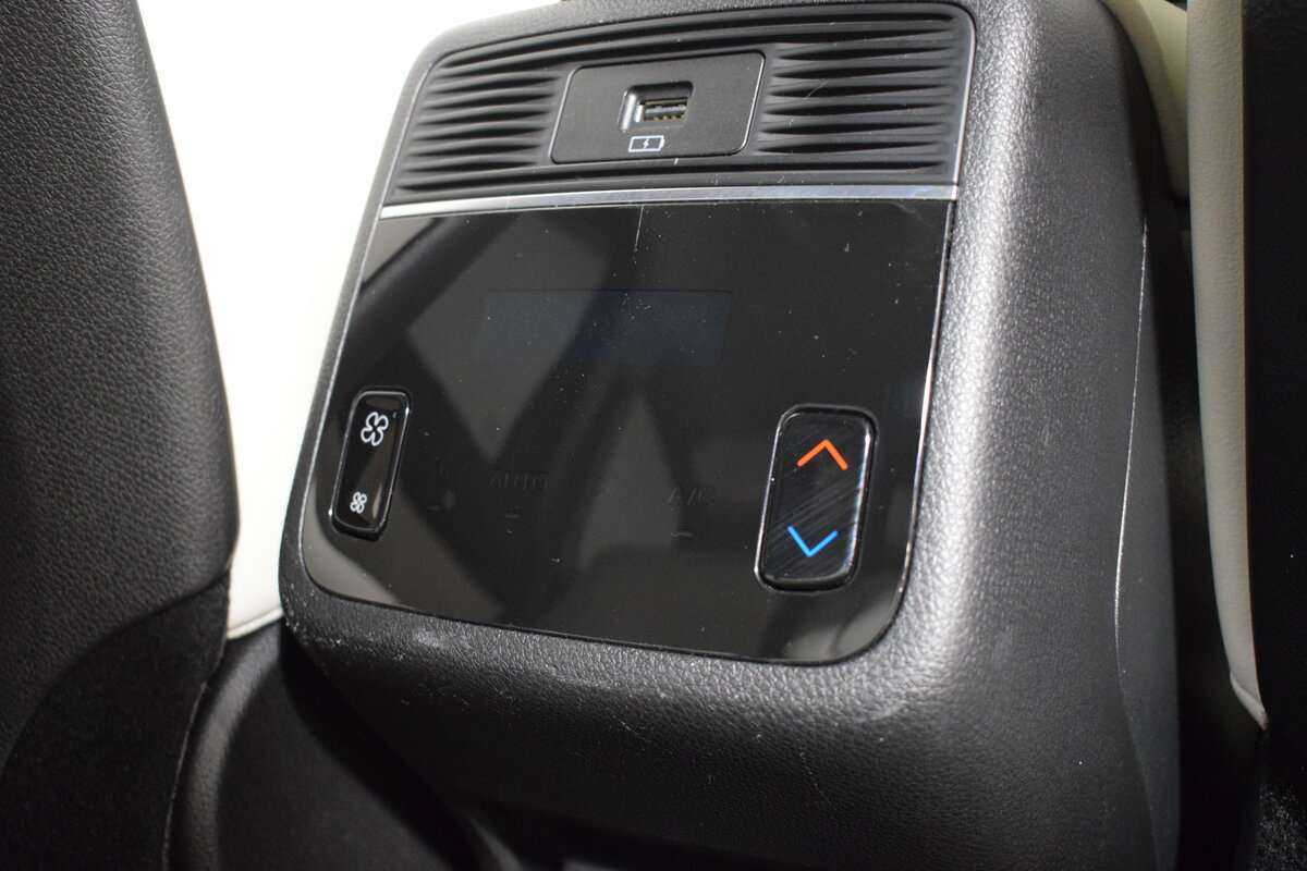 Купить EXEED VX с пробегом. Фото: #14