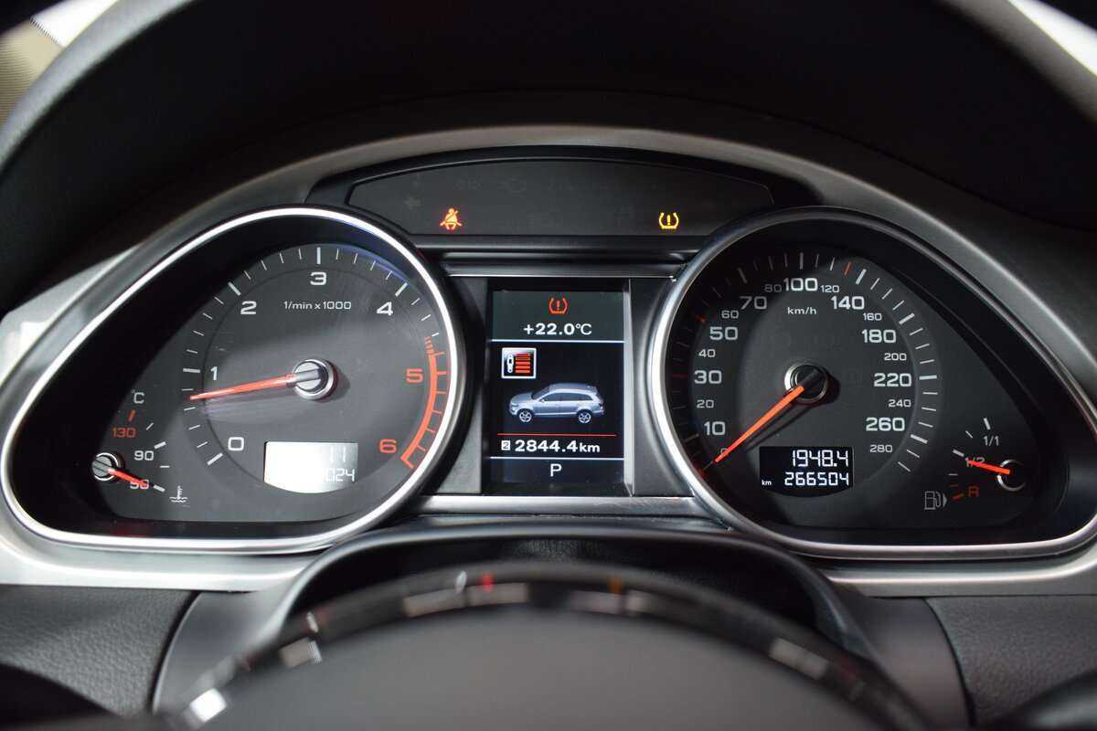 Купить Audi Q7 с пробегом. Фото: #18