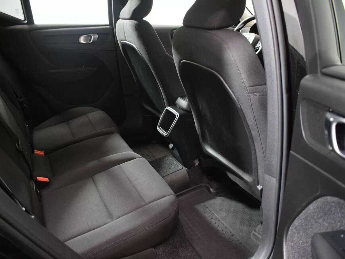 Купить Volvo XC40 с пробегом. Фото: #10