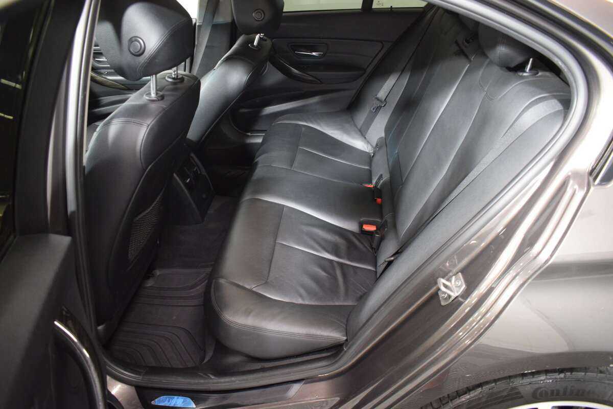 Купить BMW 3 серии с пробегом. Фото: #12