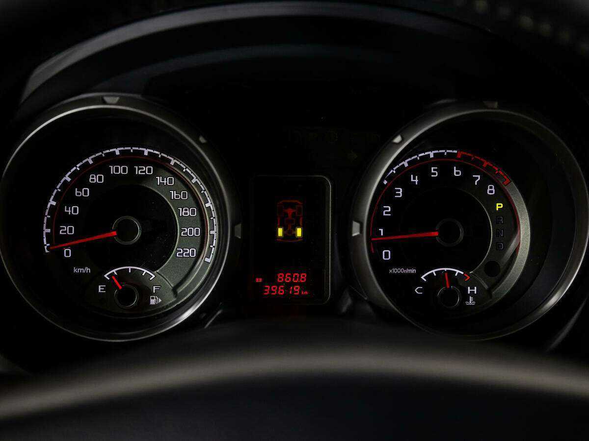 Купить Mitsubishi Pajero с пробегом. Фото: #11