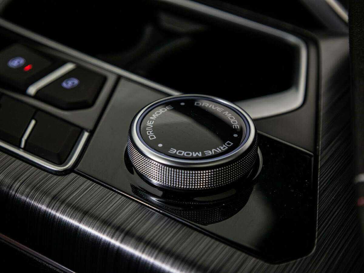 Купить Geely Tugella с пробегом. Фото: #15