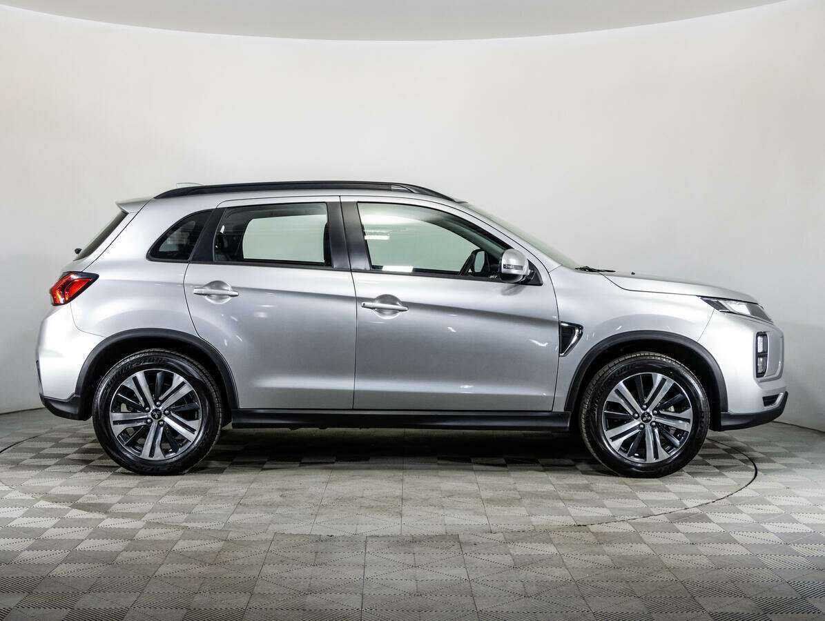 Купить Mitsubishi ASX с пробегом. Фото: #3