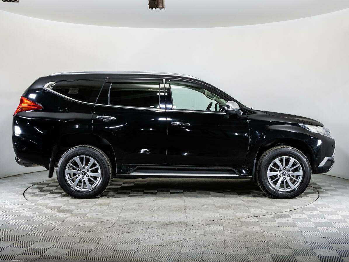 Купить Mitsubishi Pajero Sport с пробегом. Фото: #3