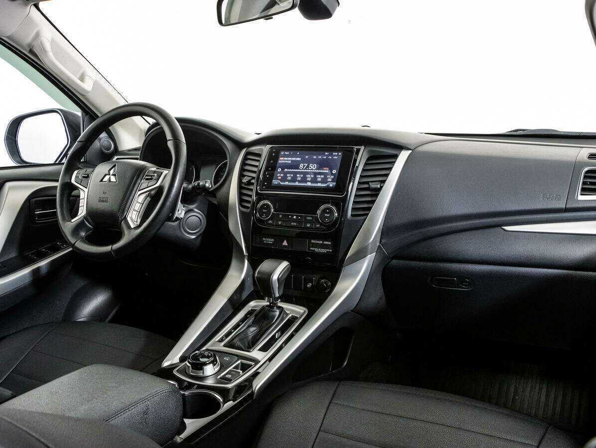 Купить Mitsubishi Pajero Sport с пробегом. Фото: #8