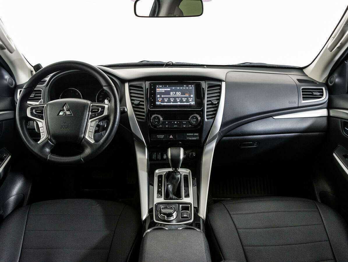 Купить Mitsubishi Pajero Sport с пробегом. Фото: #9
