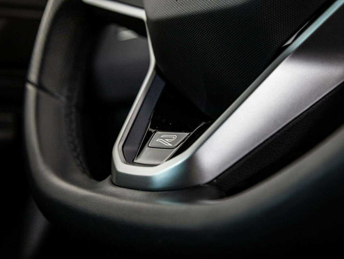 Купить Volkswagen Tiguan с пробегом. Фото: #21