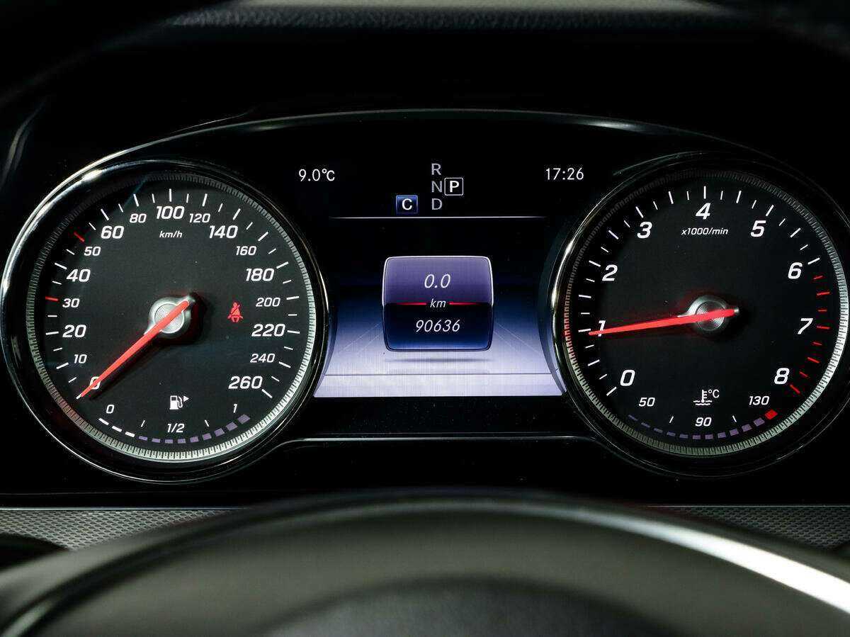 Купить Mercedes-Benz E-Класс с пробегом. Фото: #19