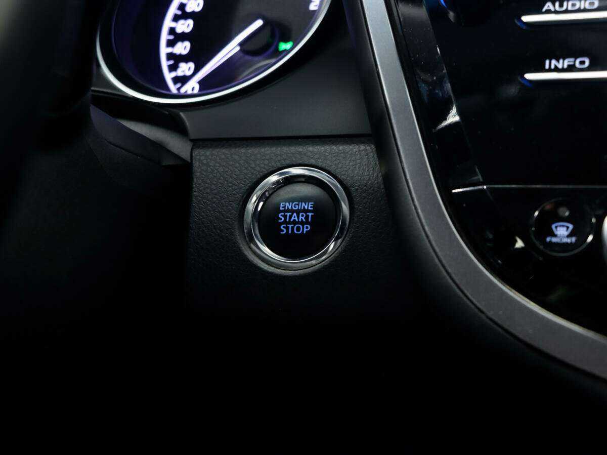 Купить Toyota Camry с пробегом. Фото: #12