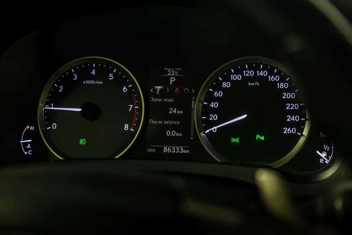 Купить Lexus IS с пробегом. Фото: #12