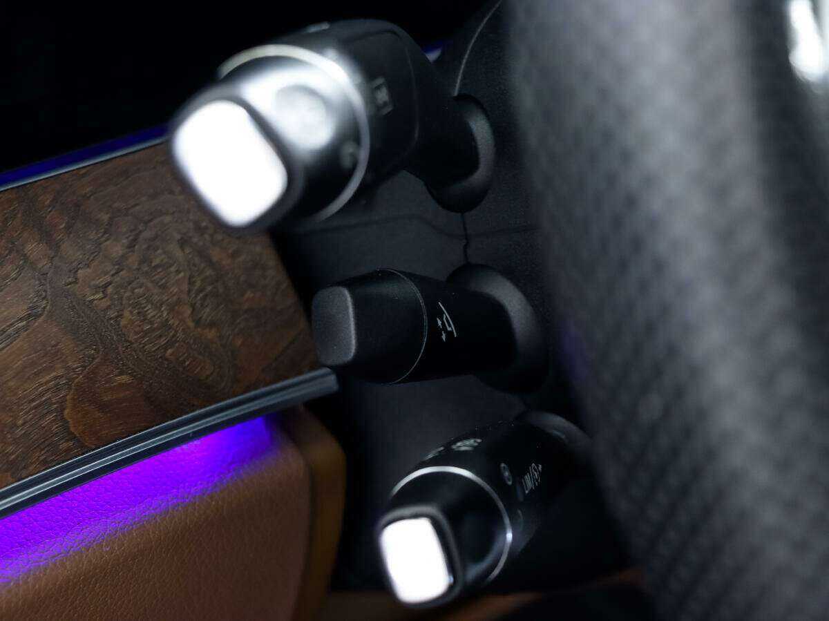 Купить Mercedes-Benz E-Класс с пробегом. Фото: #13