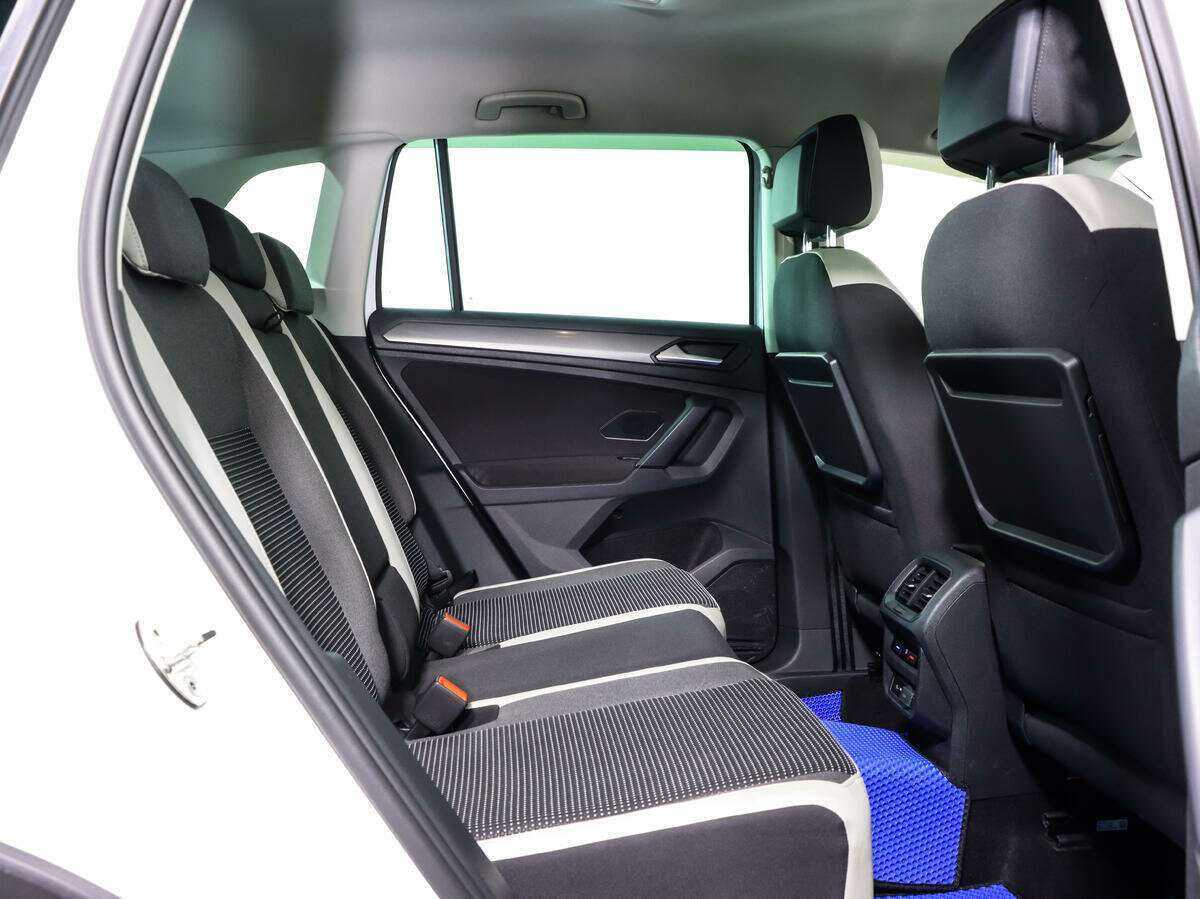Купить Volkswagen Tiguan с пробегом. Фото: #15