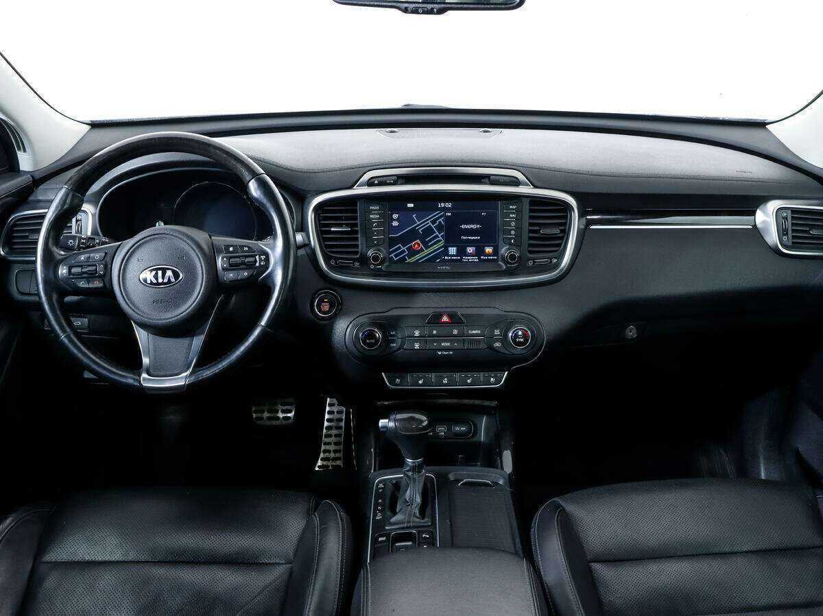 Купить Kia Sorento с пробегом. Фото: #9