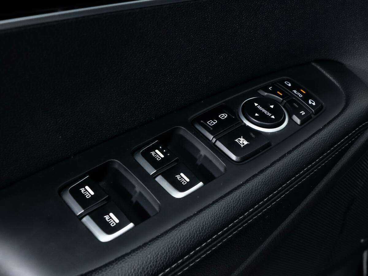 Купить Kia Sorento с пробегом. Фото: #17