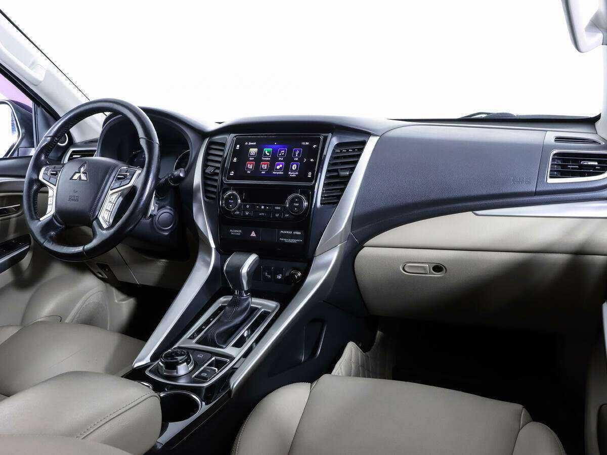 Купить Mitsubishi Pajero Sport с пробегом. Фото: #8