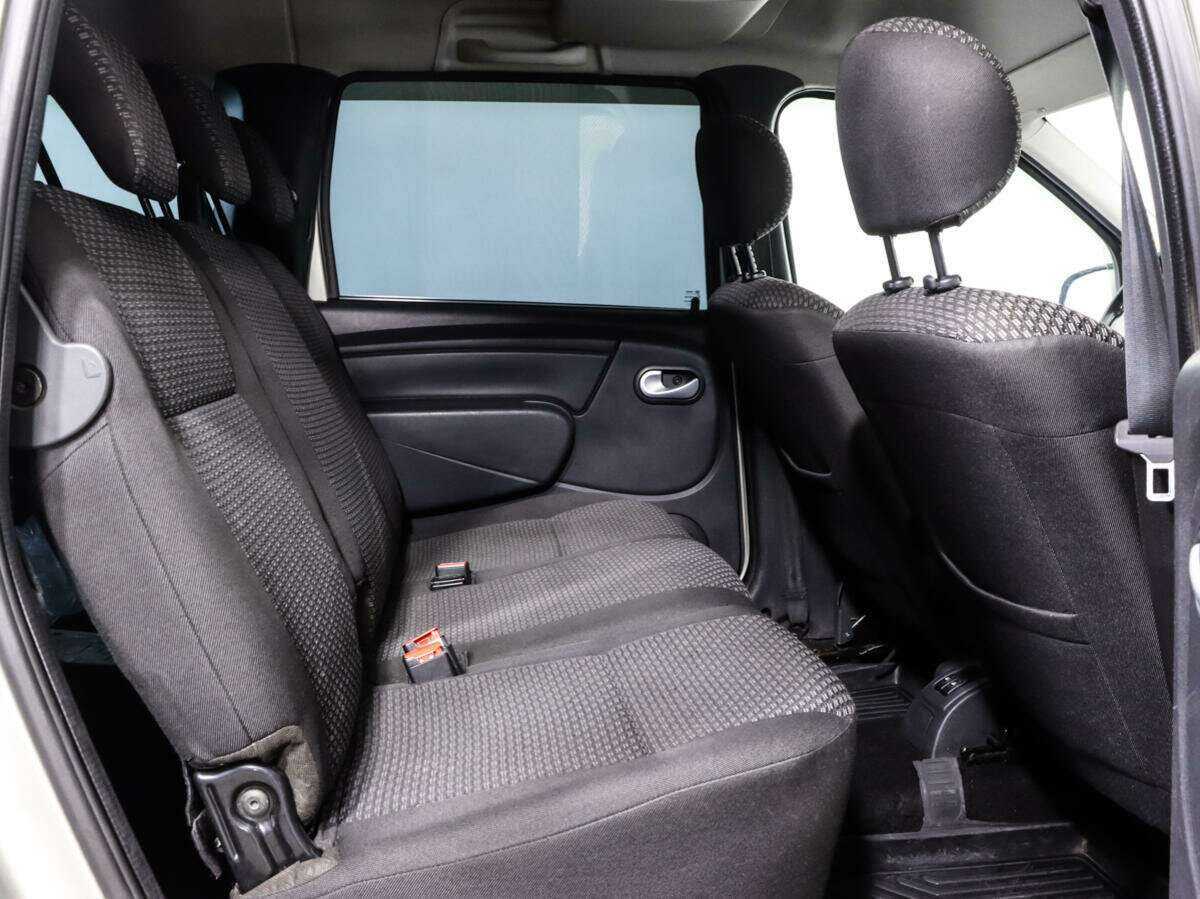 Купить Lada (ВАЗ) Largus с пробегом. Фото: #9