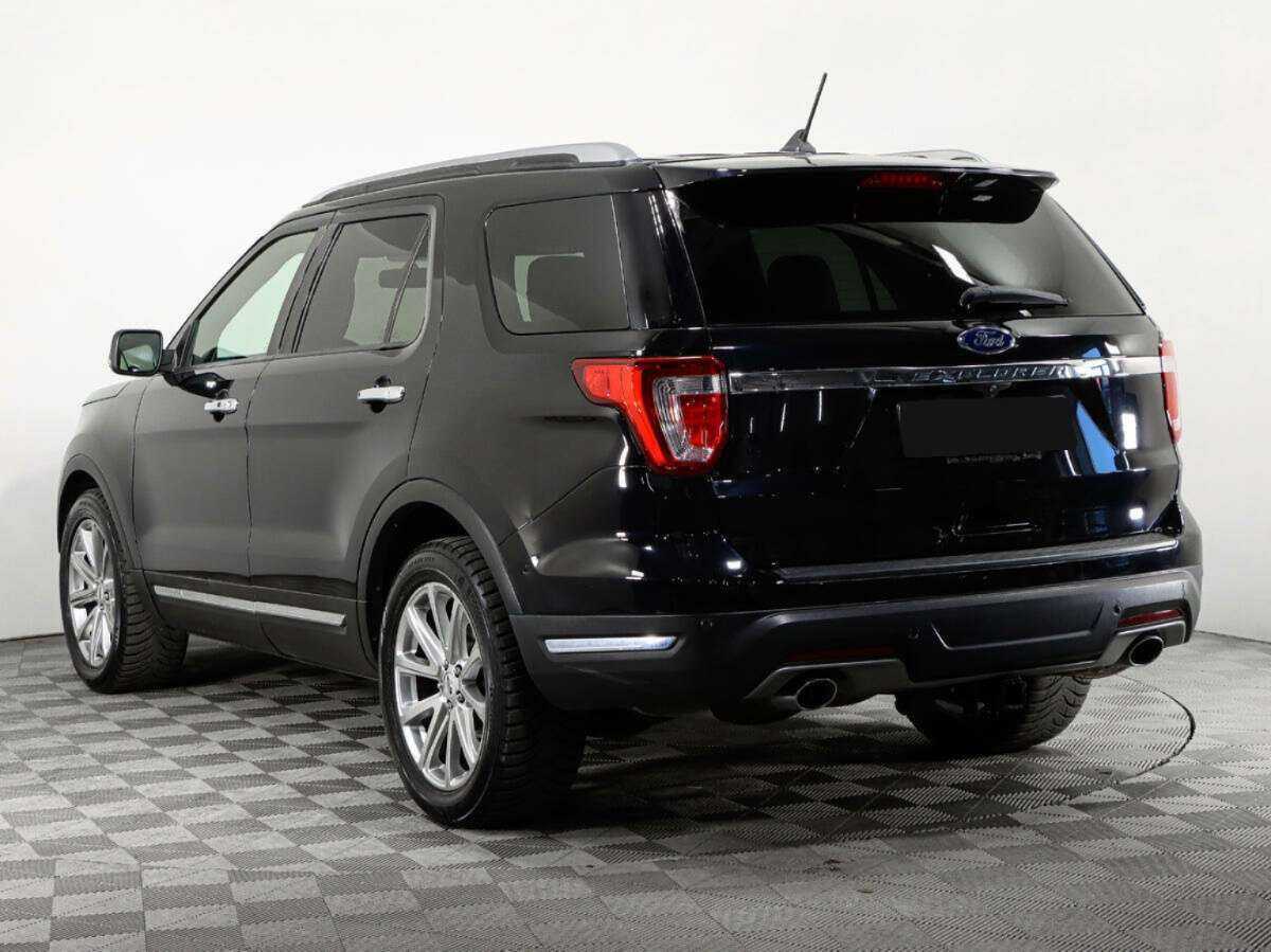 Купить Ford Explorer с пробегом. Фото: #4
