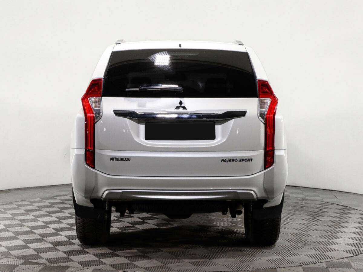 Купить Mitsubishi Pajero Sport с пробегом. Фото: #4