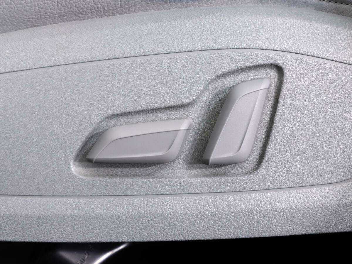 Купить Audi A4 с пробегом. Фото: #16