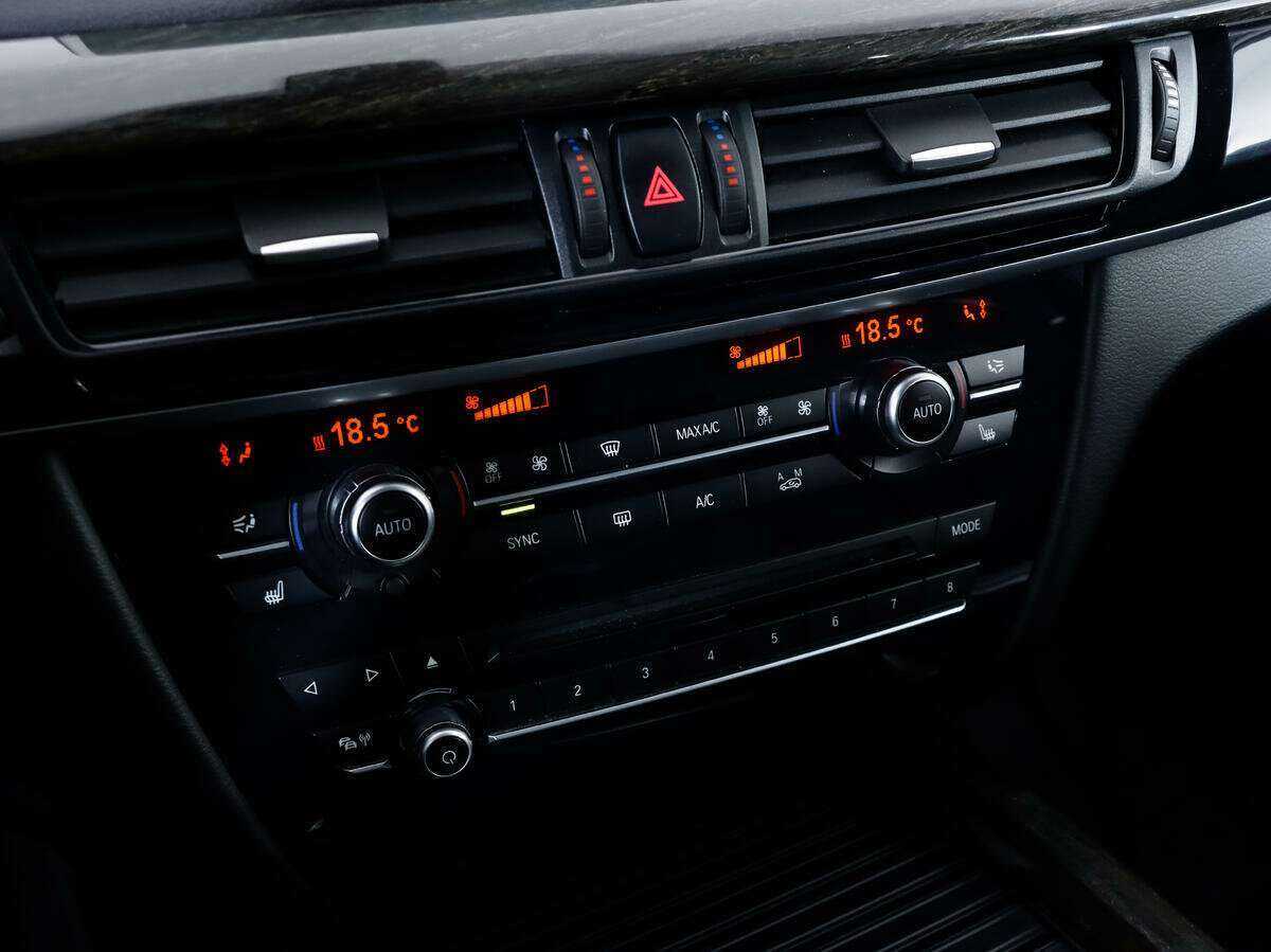 Купить BMW X5 с пробегом. Фото: #10