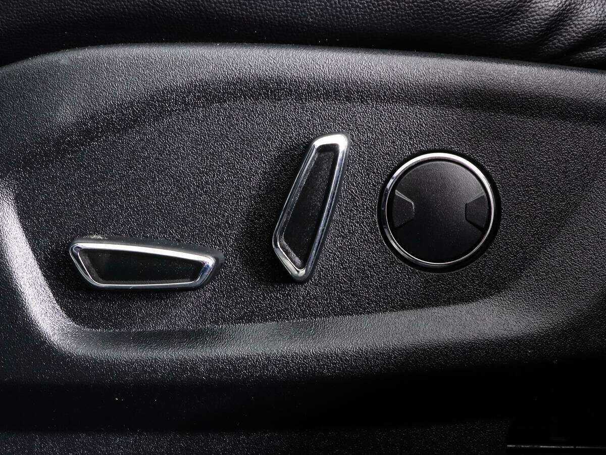 Купить Ford Explorer с пробегом. Фото: #21