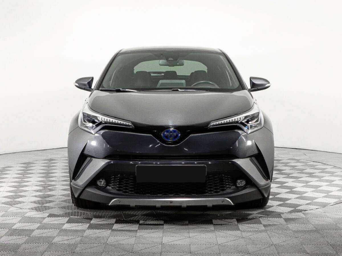 Купить Toyota C-HR с пробегом. Фото: #1