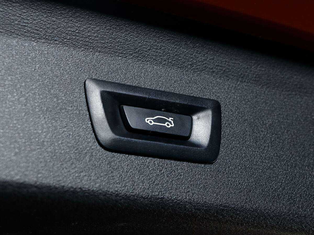 Купить BMW X1 с пробегом. Фото: #16