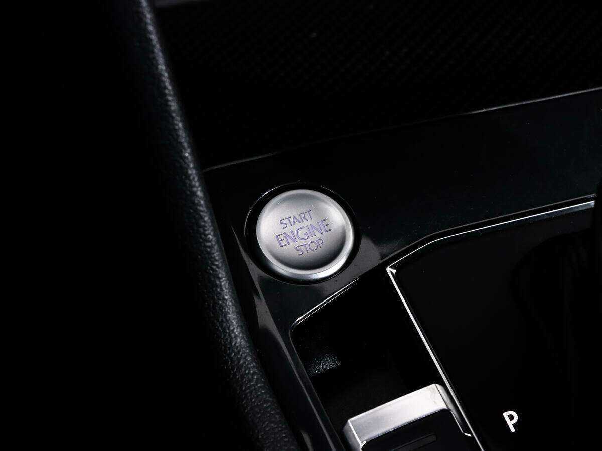 Купить Volkswagen Tiguan с пробегом. Фото: #15