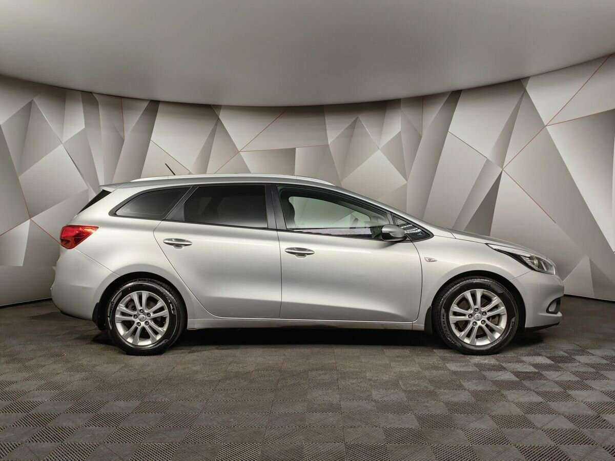 Купить Kia Ceed с пробегом. Фото: #4