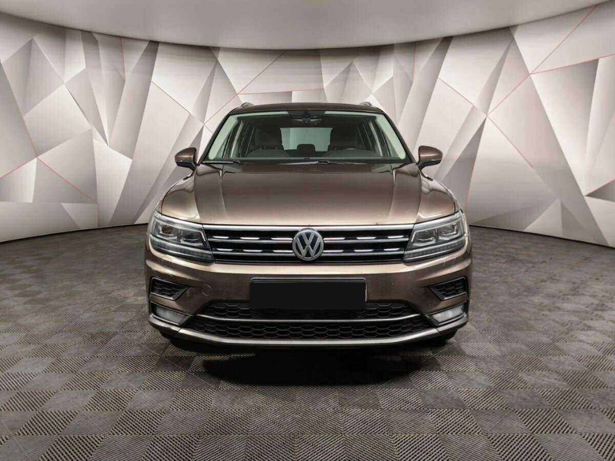 Купить Volkswagen Tiguan с пробегом. Фото: #6