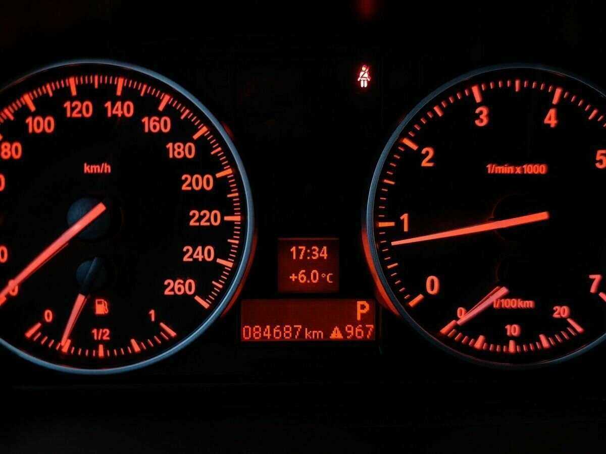 Купить BMW 3 серии с пробегом. Фото: #15