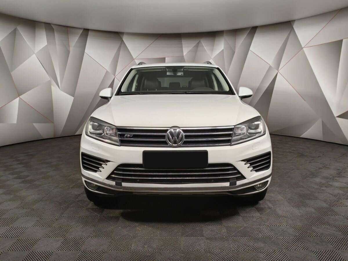 Купить Volkswagen Touareg с пробегом. Фото: #6