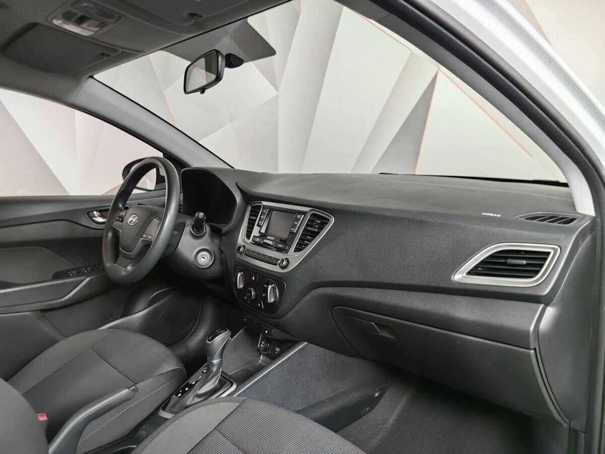 Купить Hyundai Solaris с пробегом. Фото: #7