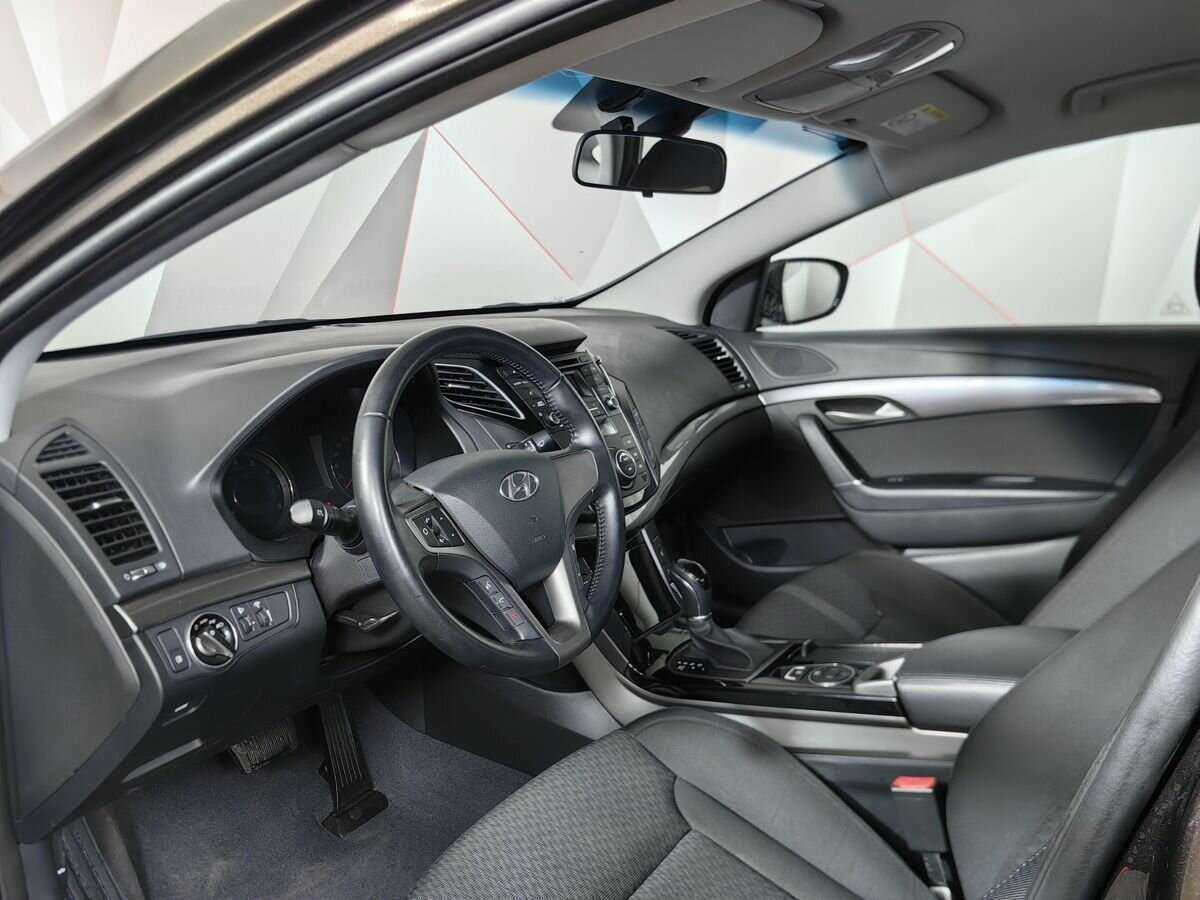 Купить Hyundai i40 с пробегом. Фото: #12