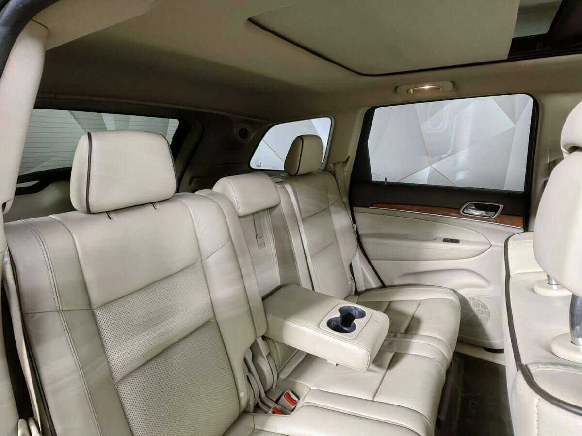 Купить Jeep Grand Cherokee с пробегом. Фото: #12