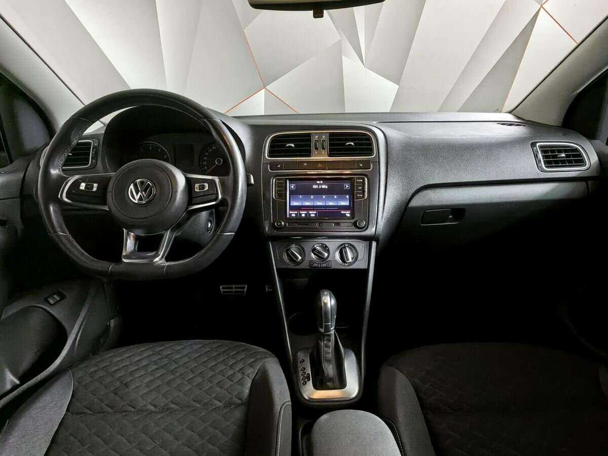 Купить Volkswagen Polo с пробегом. Фото: #9
