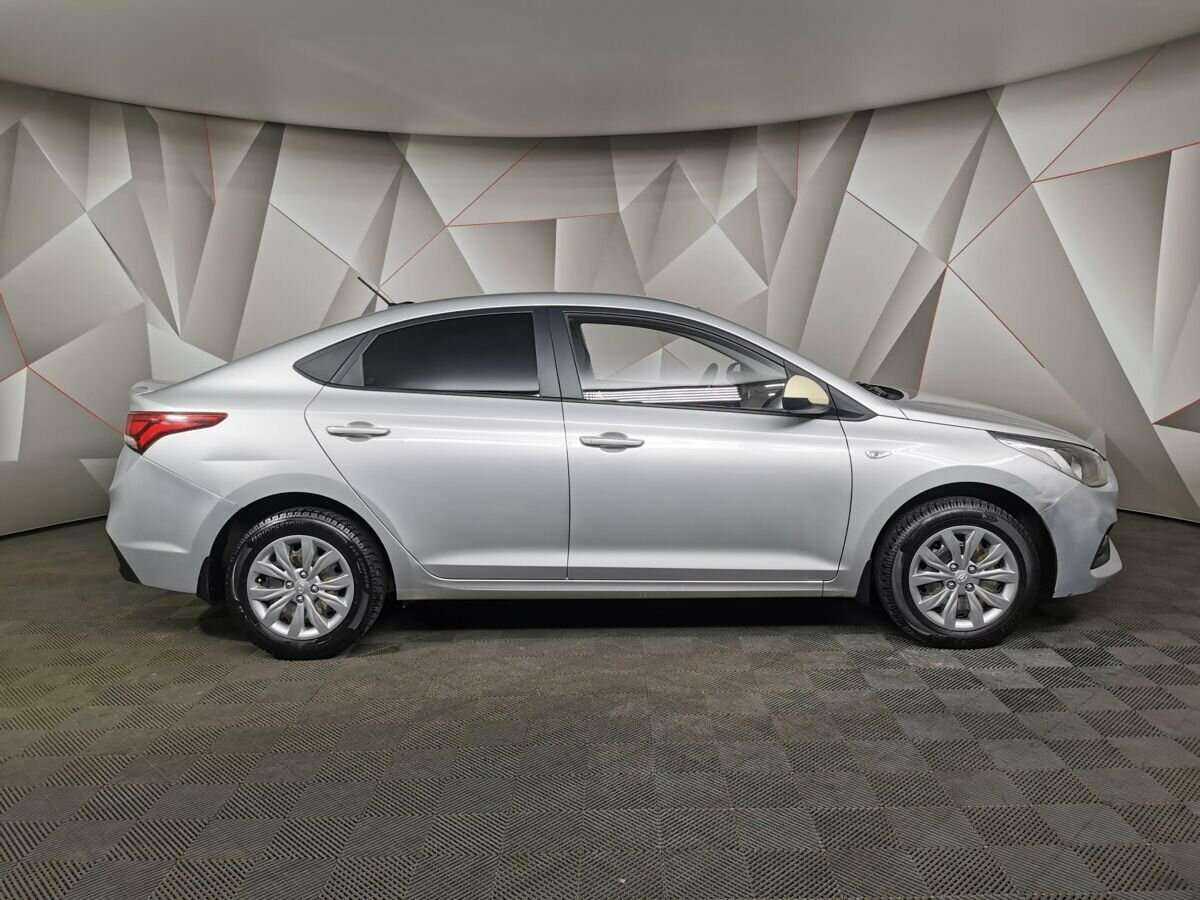 Купить Hyundai Solaris с пробегом. Фото: #5