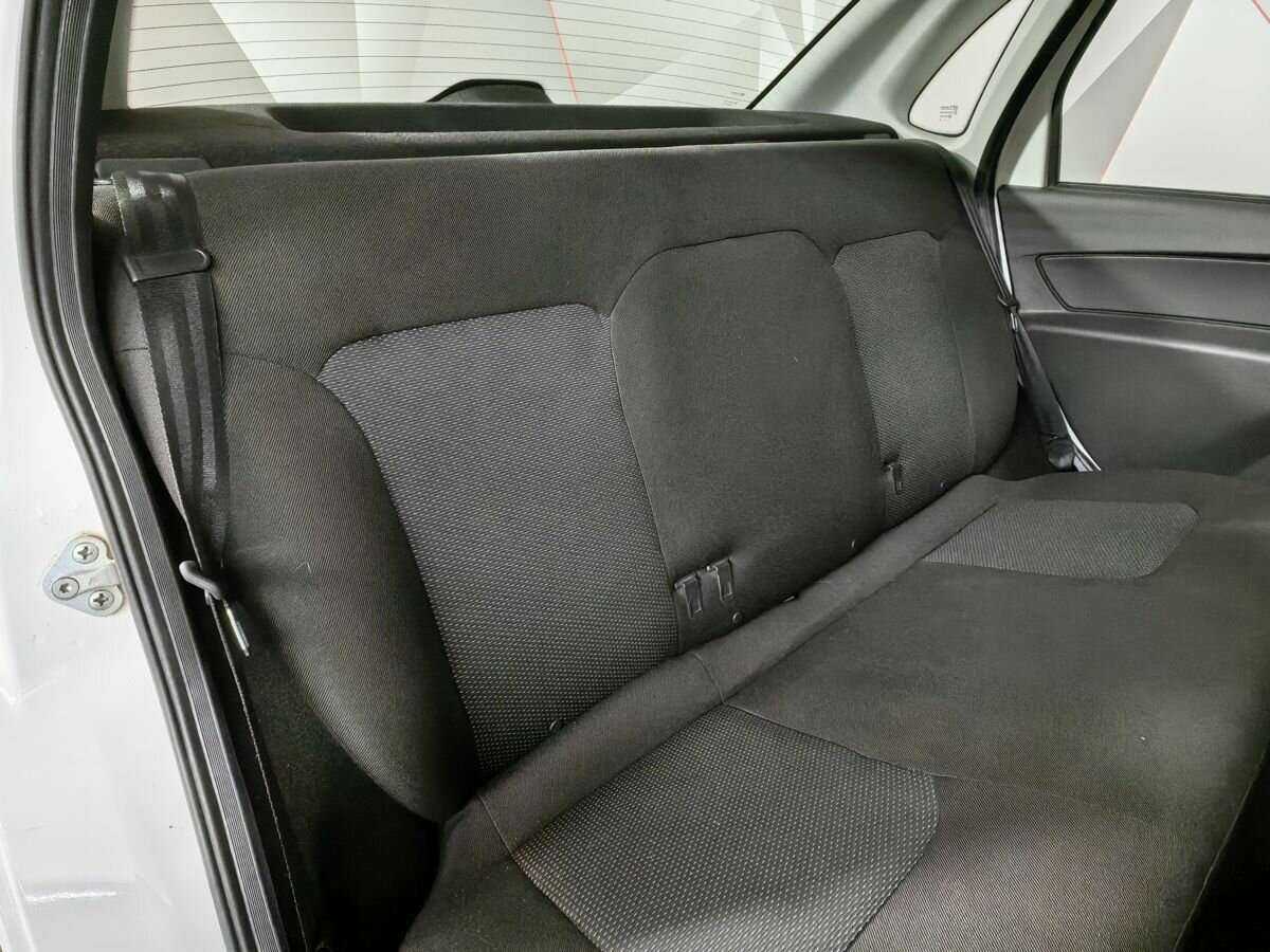 Купить Lada (ВАЗ) Granta с пробегом. Фото: #15