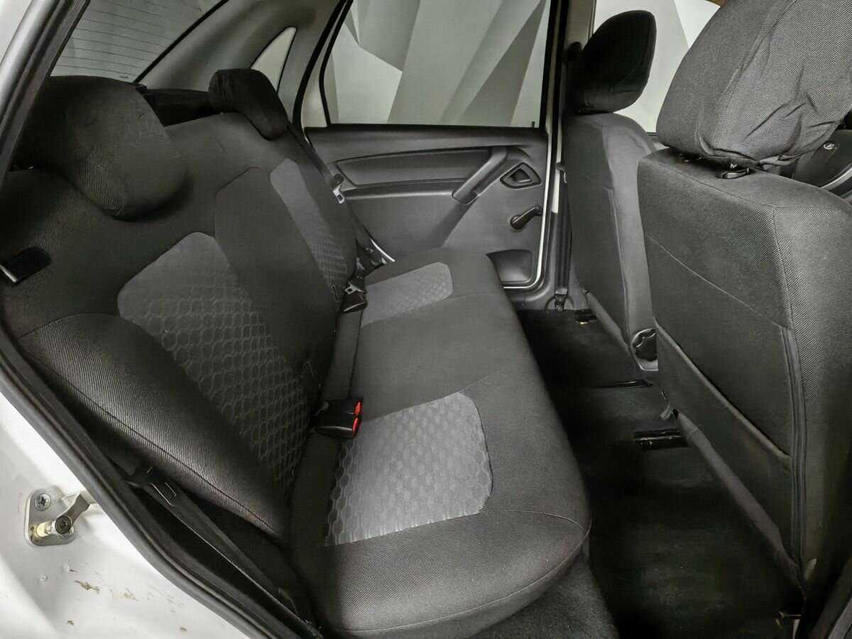 Купить Lada (ВАЗ) Granta с пробегом. Фото: #11