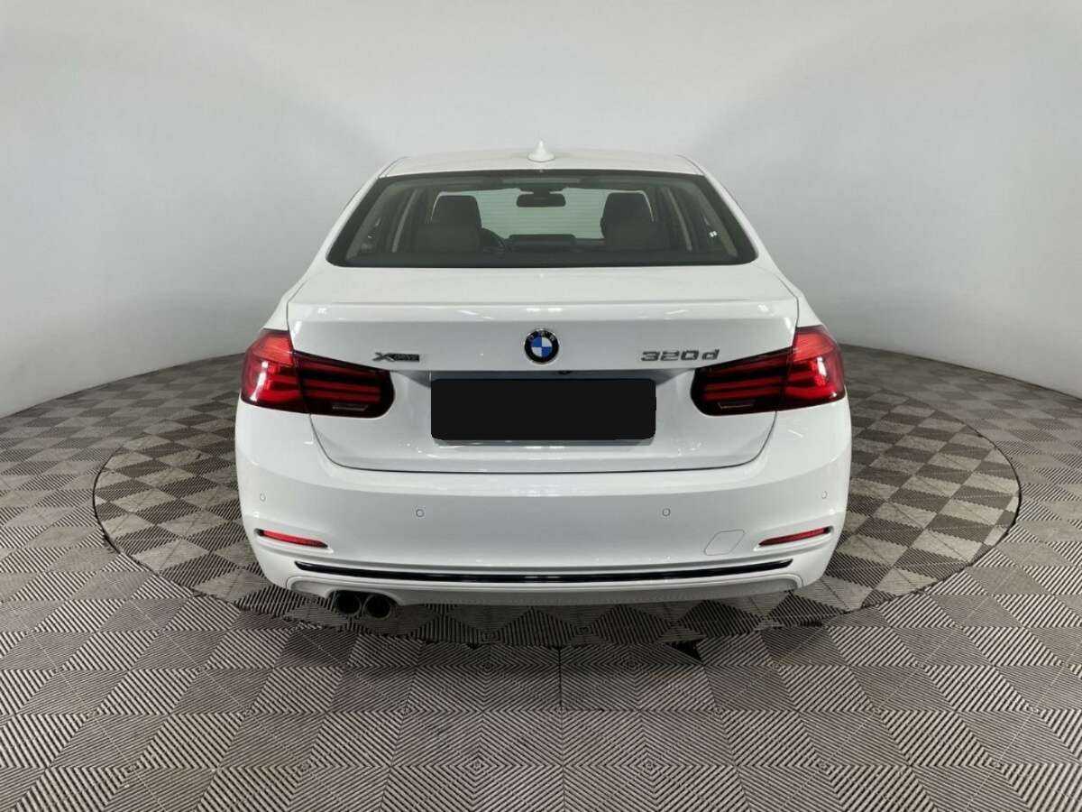Купить BMW 3 серии с пробегом. Фото: #2