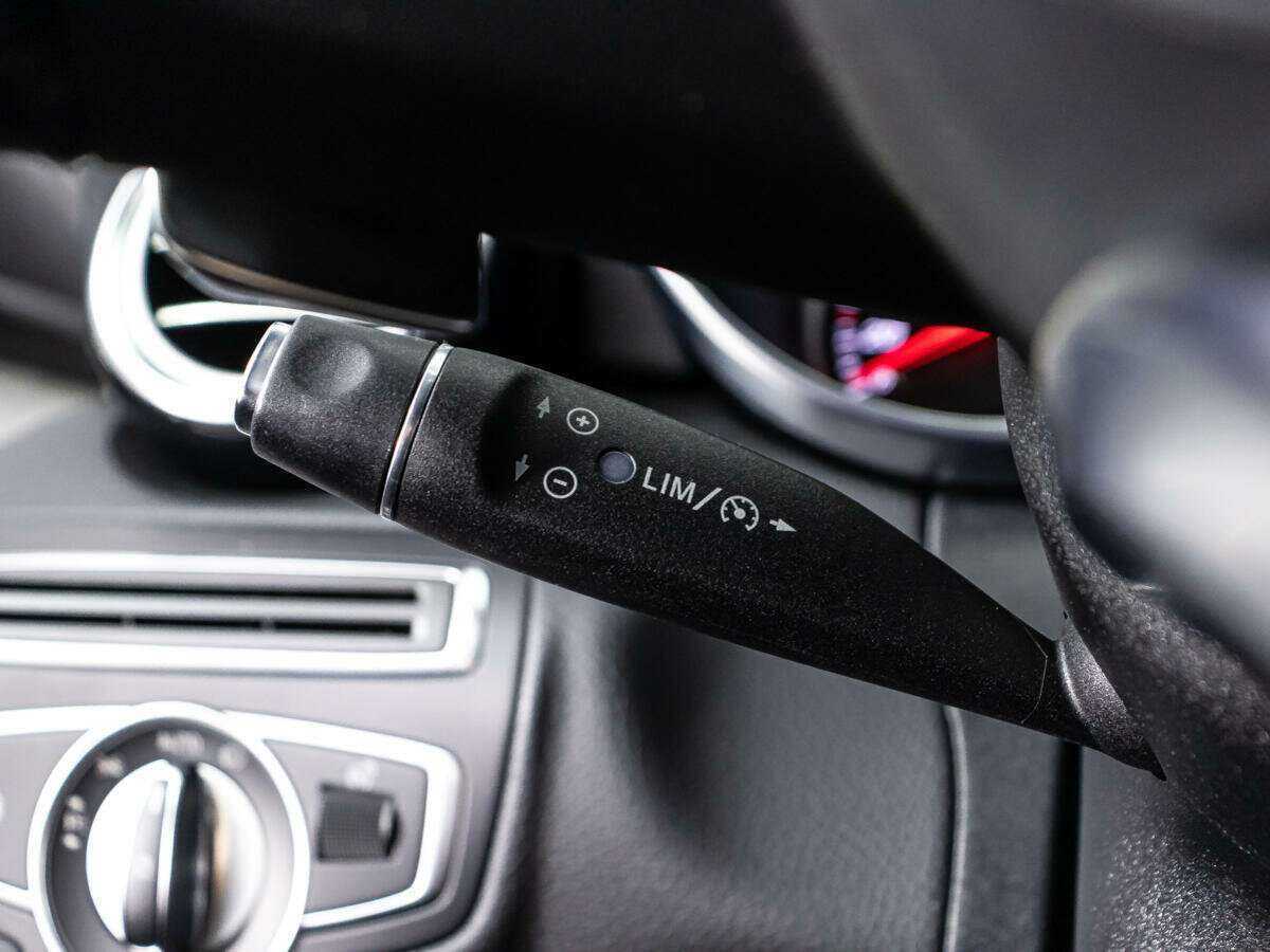 Купить Mercedes-Benz C-Класс с пробегом. Фото: #19