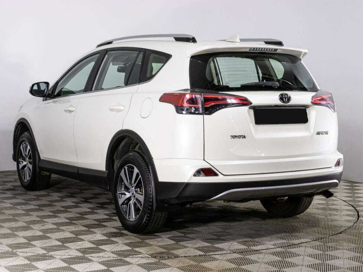 Купить Toyota RAV4 с пробегом. Фото: #6