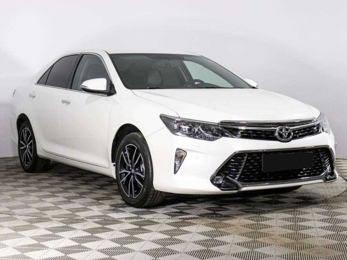 Купить Toyota Camry с пробегом. Фото: #2